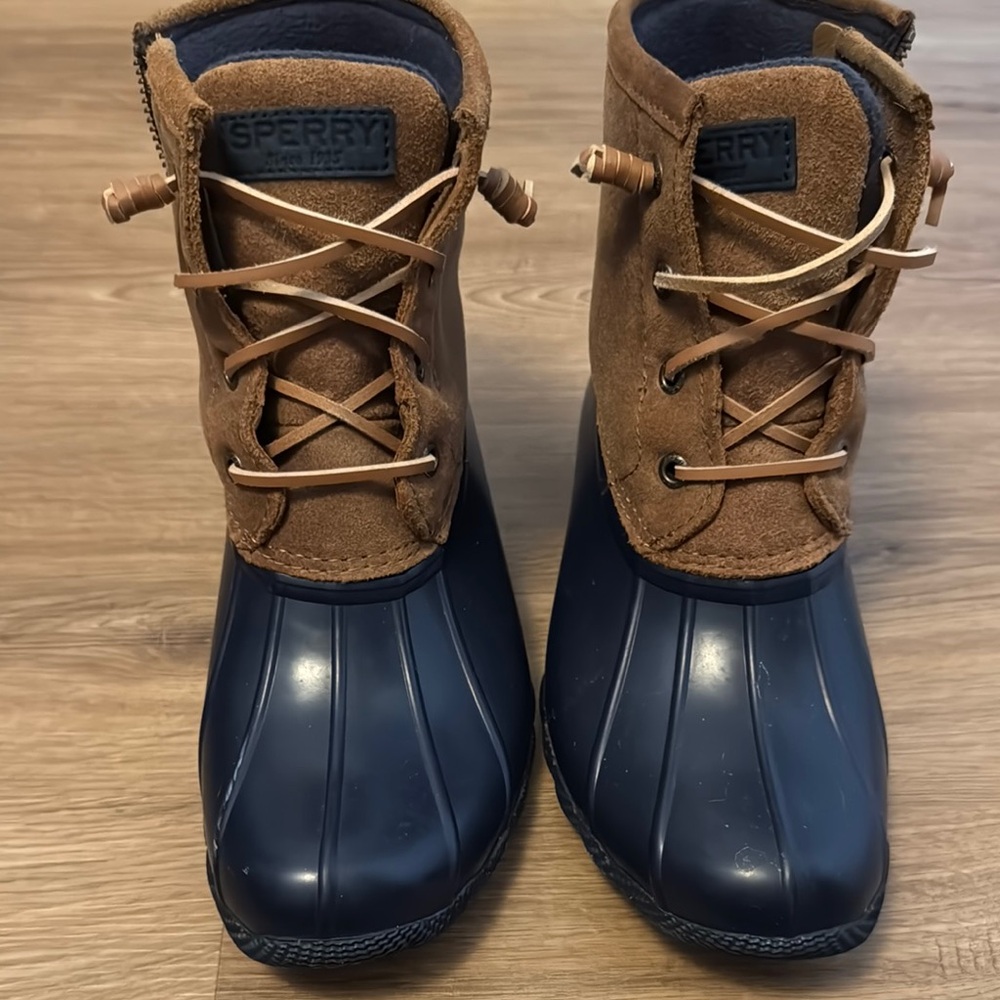 Sperry Tan and Navy Waterproof Boots